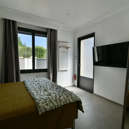 Guest house Nuit En Luberon *