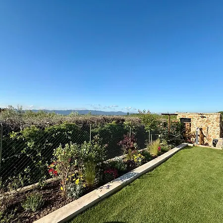 Guest house Nuit En Luberon *
